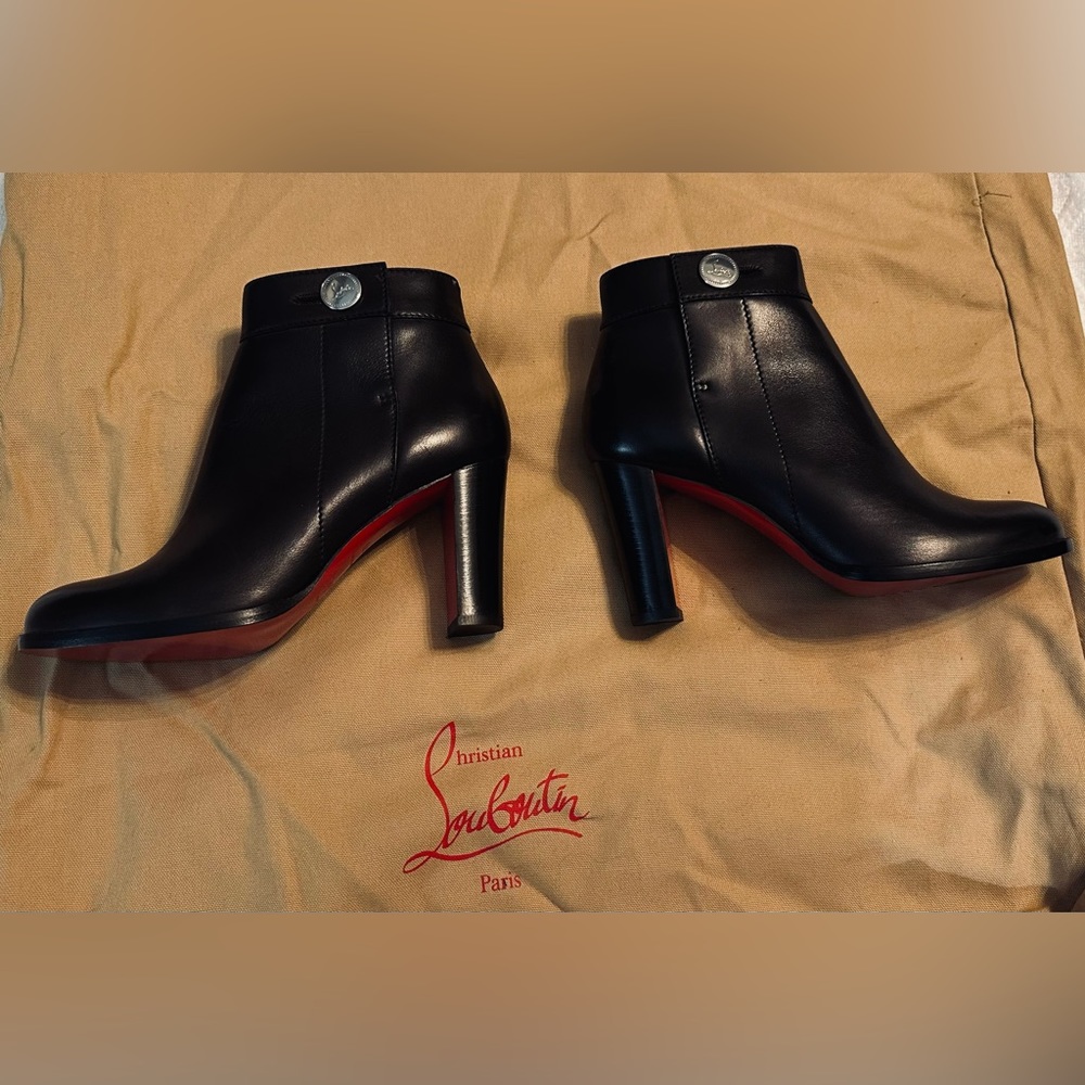 New never worn Christian Louboutin Janis heel boots- sz 39.5